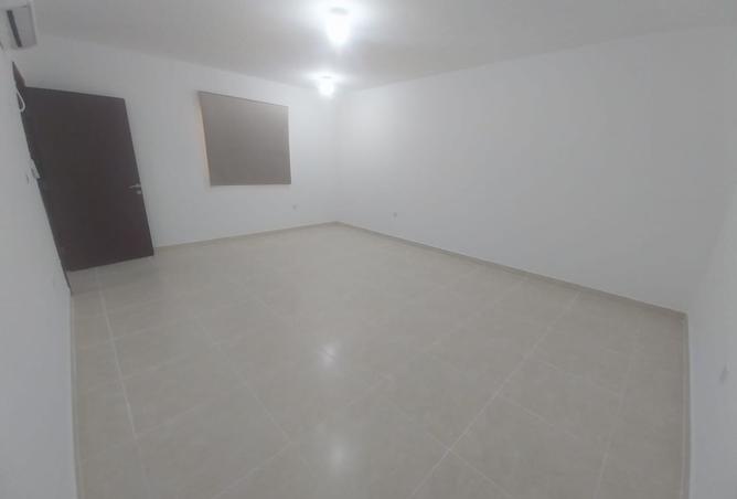 945264 - Property Main Image