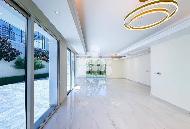 1015018 - Property Image 2