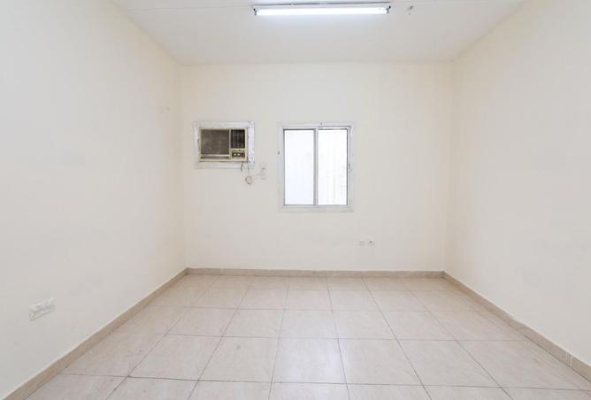 940142 - Property Image 2