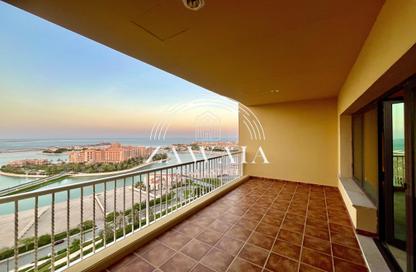 Apartment - 2 Bedrooms - 3 Bathrooms for rent in West Porto Drive - Porto Arabia - The Pearl Island - Doha