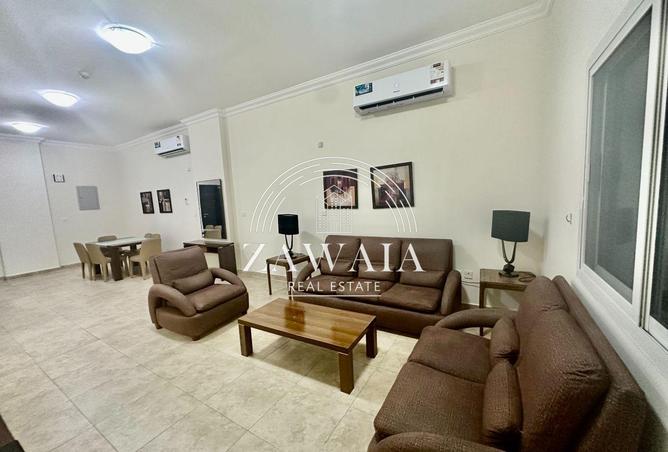 940355 - Property Image 3