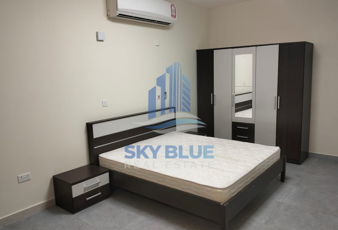 Spacious Studio Near Tawar Mall | Bills Included