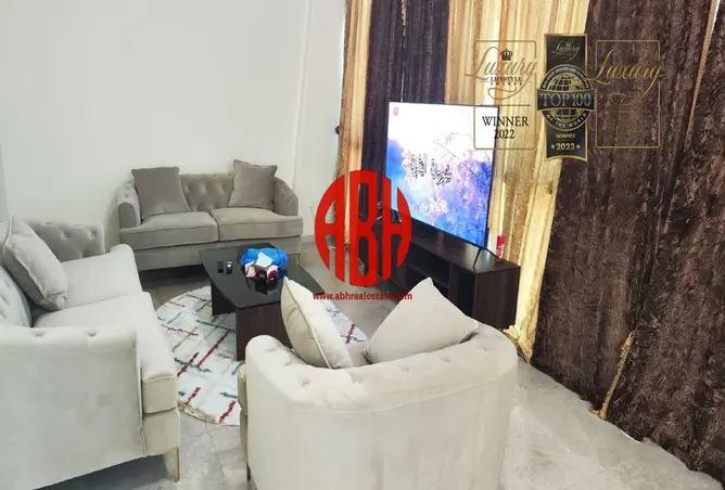 941334 - Property Image 2