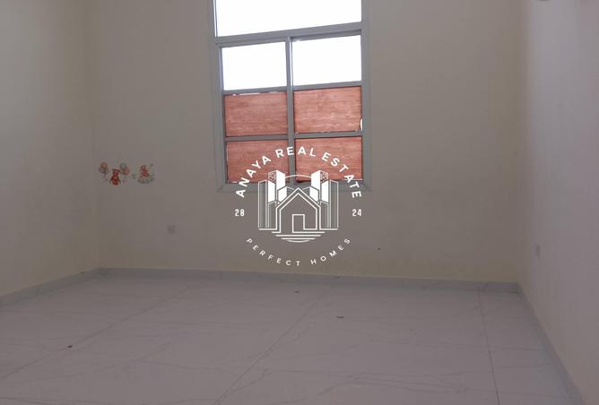 941645 - Property Image 3