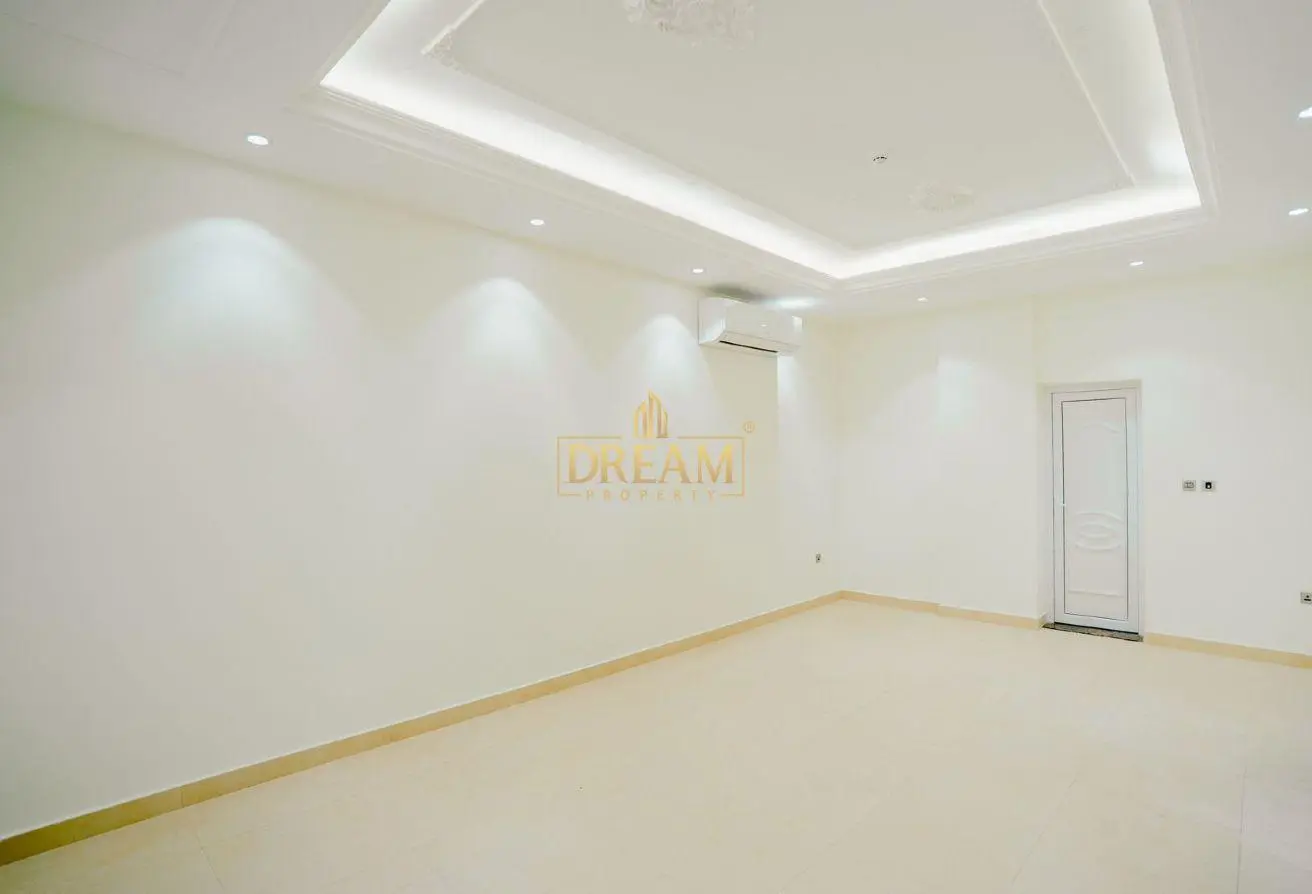 942406 - Property Main Image