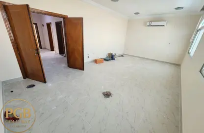 Apartment - 2 Bedrooms - 2 Bathrooms for rent in Al Hanaa Street - Al Gharrafa - Doha