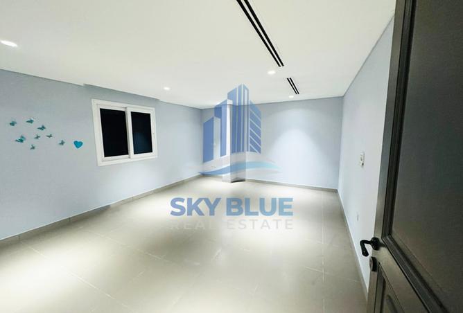 943226 - Property Image 3