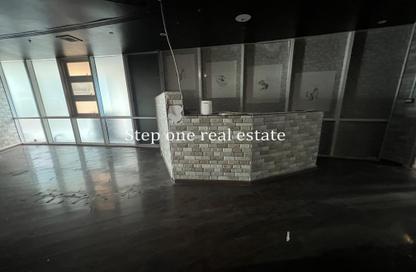 Shop - Studio - 4 Bathrooms for rent in West Bay Tower - West Bay - West Bay - Doha