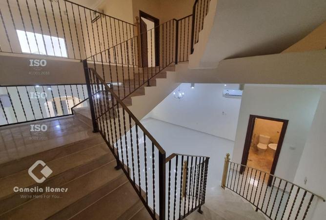 943750 - Property Image 2