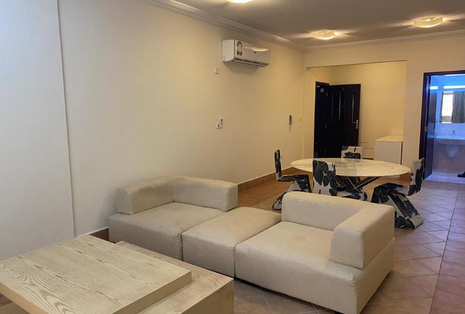 944023 - Property Image 3