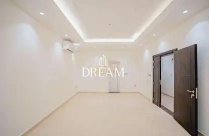 Apartment - 3 Bedrooms - 3 Bathrooms for rent in Al Nasr Street - Al Nasr - Doha