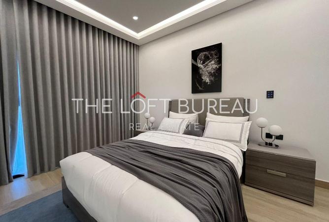 944329 - Property Image 2