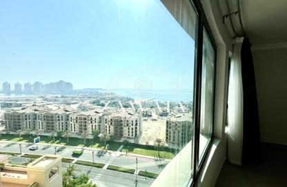 Apartment - 1 Bedroom - 2 Bathrooms for rent in East Porto Drive - Porto Arabia - The Pearl Island - Doha