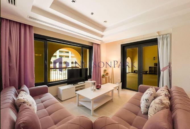 945125 - Property Image 2