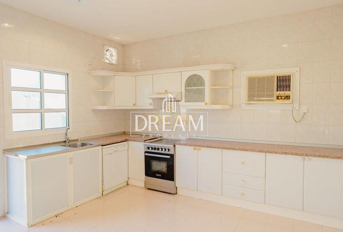 945137 - Property Image 3