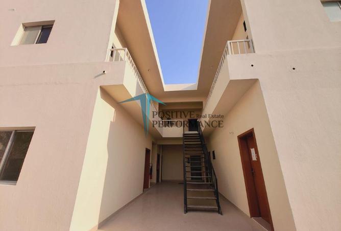 945245 - Property Main Image