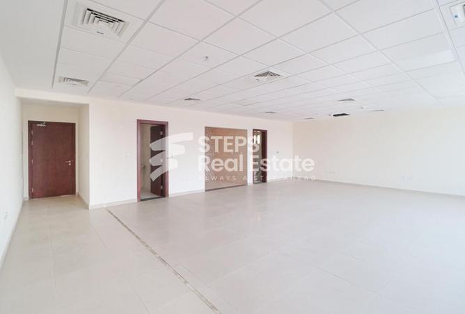 946189 - Property Image 3