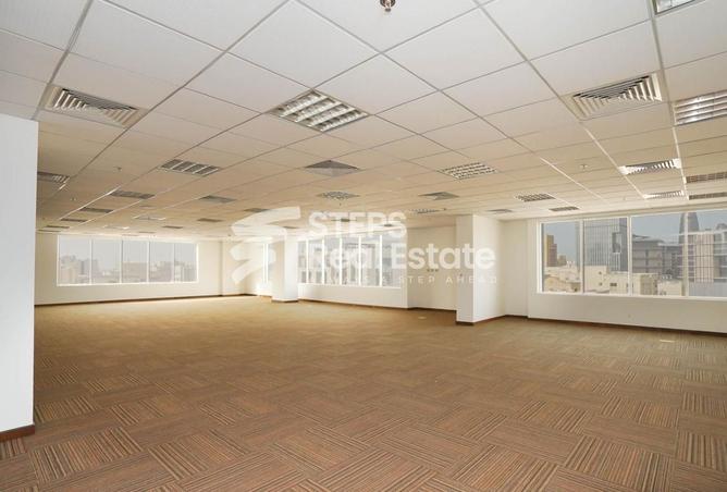 946233 - Property Image 3