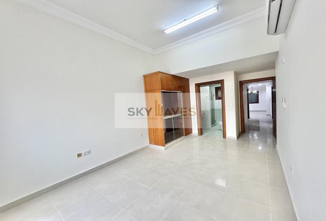 946377 - Property Image 2