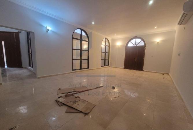 946617 - Property Image 2