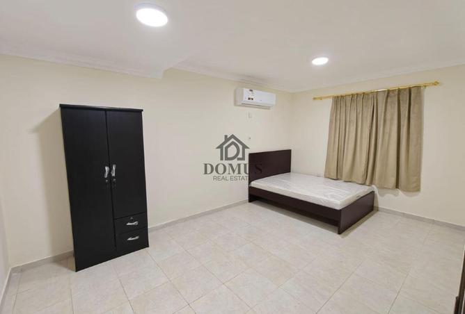 947104 - Property Image 2