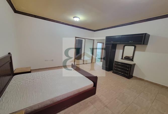 947392 - Property Image 3
