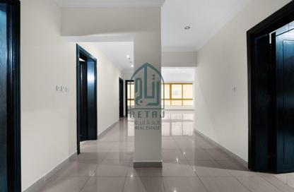 Apartment - 2 Bedrooms - 2 Bathrooms for rent in Al Sadd Road - Al Sadd - Doha