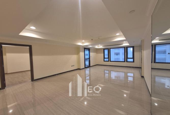 948319 - Property Image 2