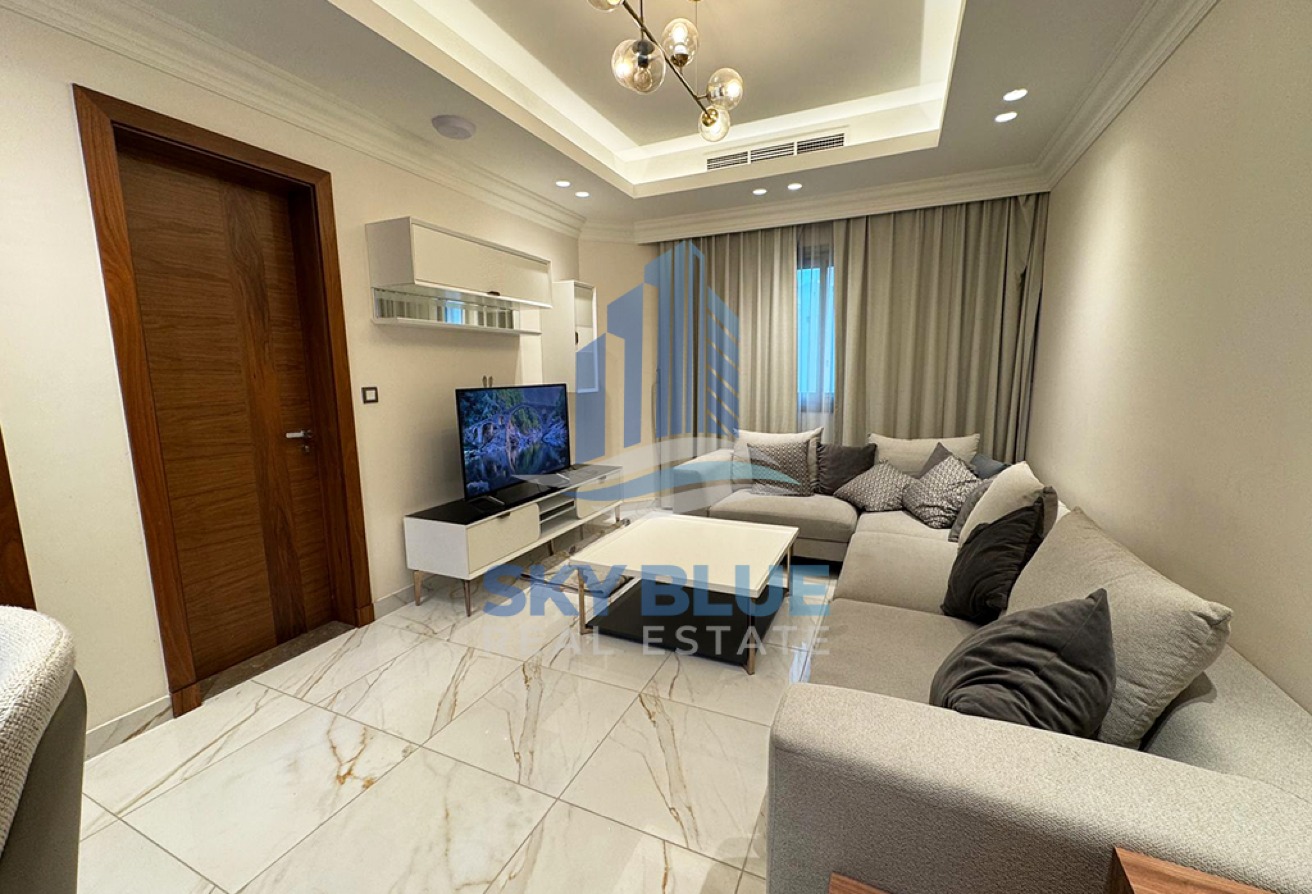 Spacious 1 BHK in Pearl Qatar with Inside Parking