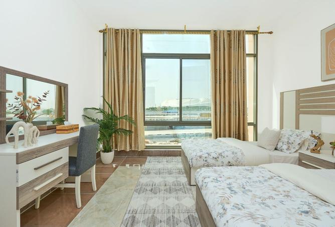 948427 - Property Image 2