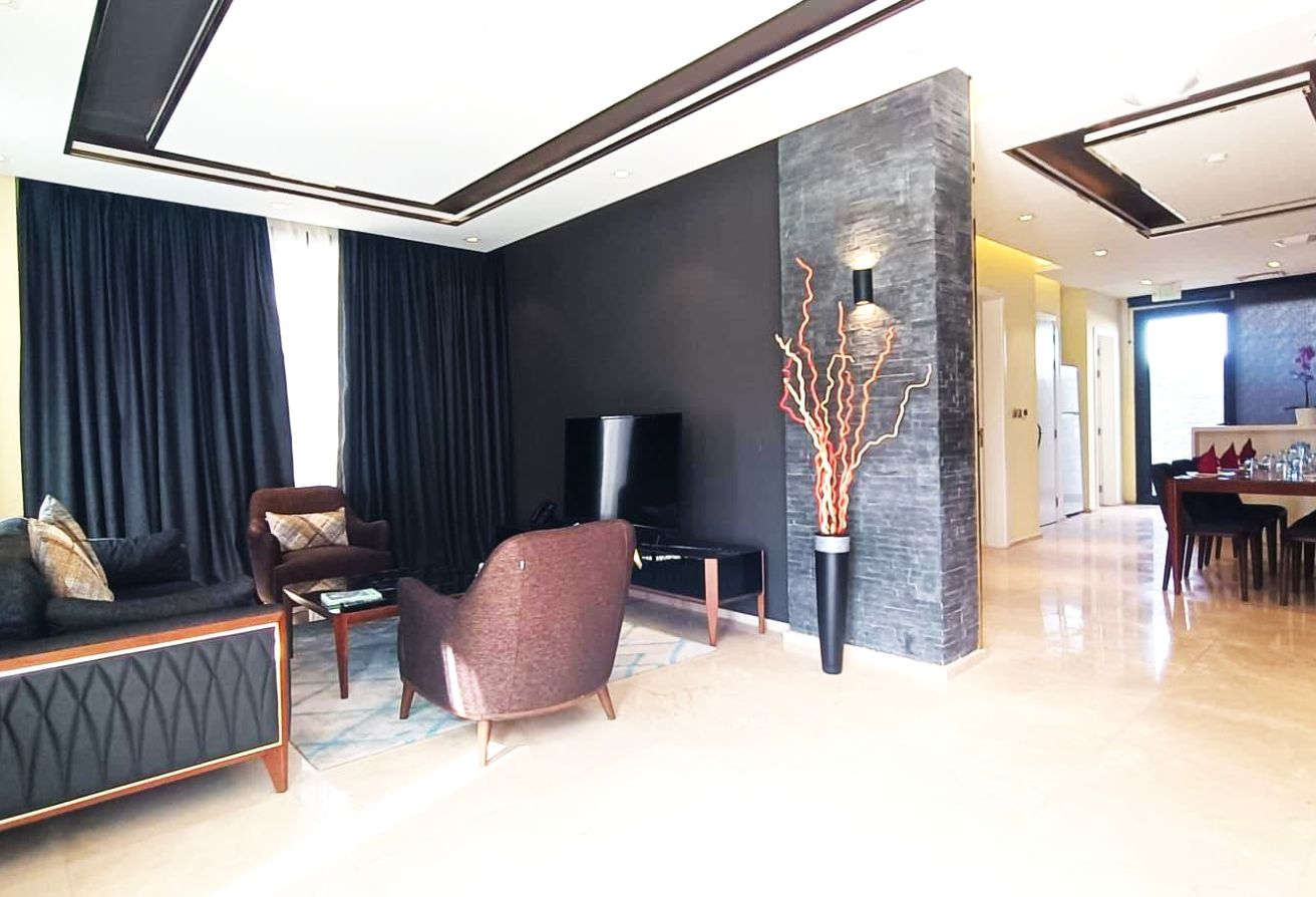 GREAT OFFER! LUXURIOUS 4 BHK + MAID | PRIVATE POOL - apartment in Umm Al Amad