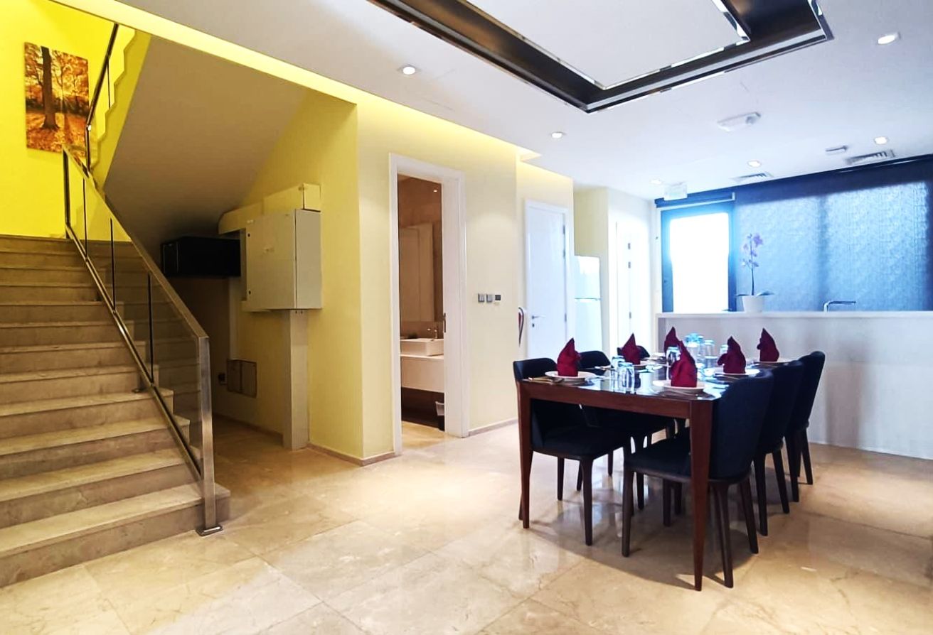 GREAT OFFER! LUXURIOUS 4 BHK + MAID | PRIVATE POOL - apartment in Umm Al Amad