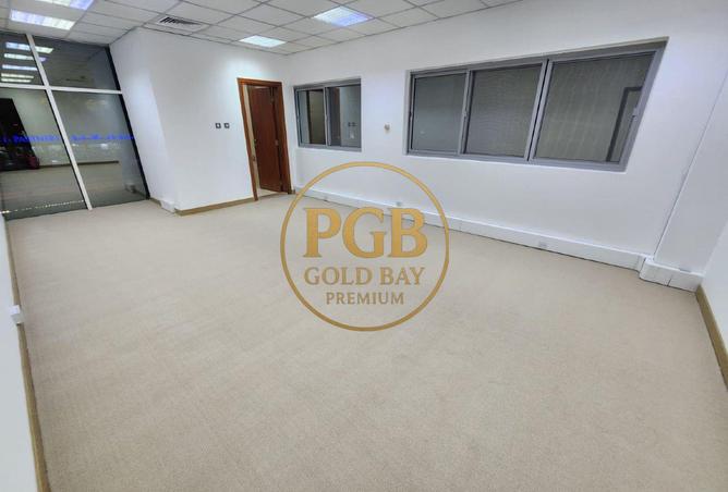 948867 - Property Image 3