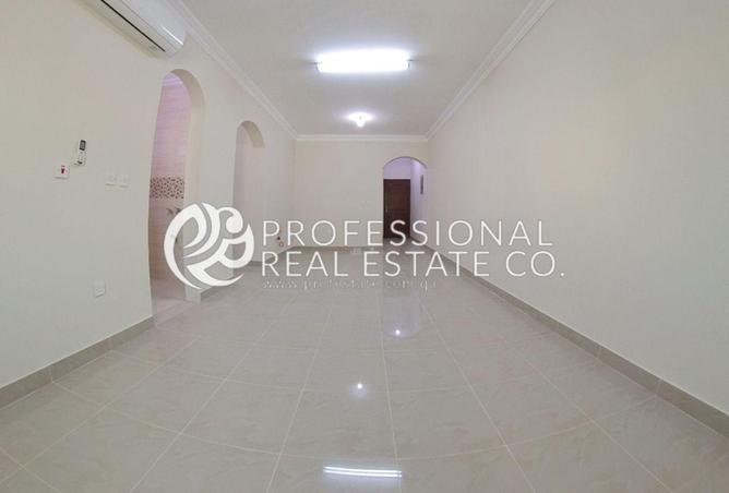 948996 - Property Image 2