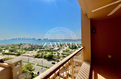 شقة - 2 غرف نوم - 3 حمامات للايجار في طريق بورتو الغربي - بورتو أرابيا - جزيرة اللؤلؤة - الدوحة