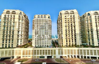 Apartment - 1 Bedroom - 2 Bathrooms for rent in Viva West - Viva Bahriyah - The Pearl Island - Doha