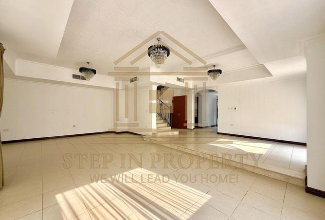 949513 - Property Image 2