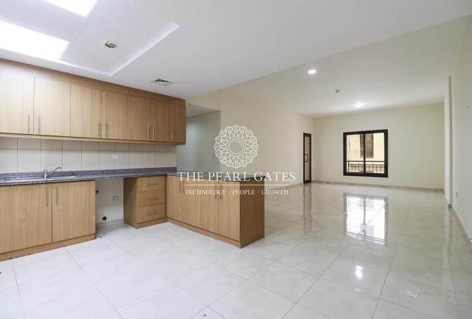 949801 - Property Image 3