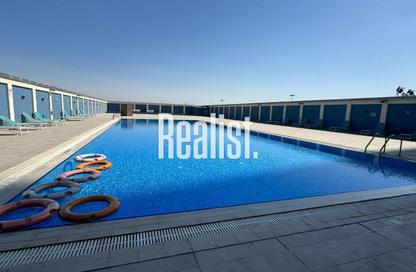 Apartment - 3 Bedrooms - 5 Bathrooms for rent in Zig Zag Towers - West Bay - Doha