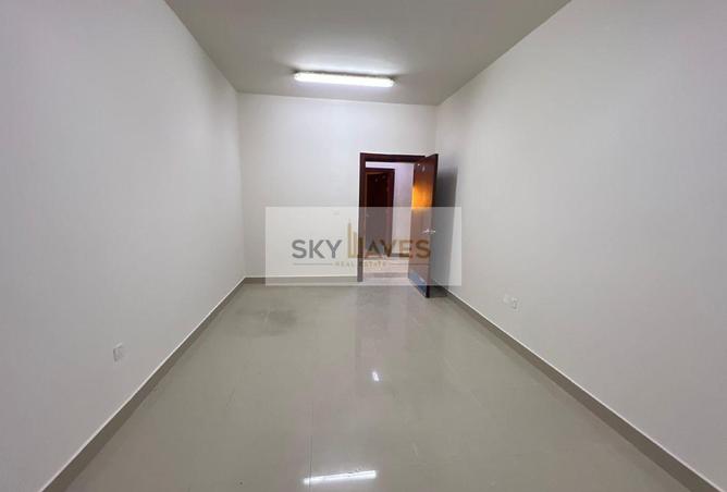 950049 - Property Image 2