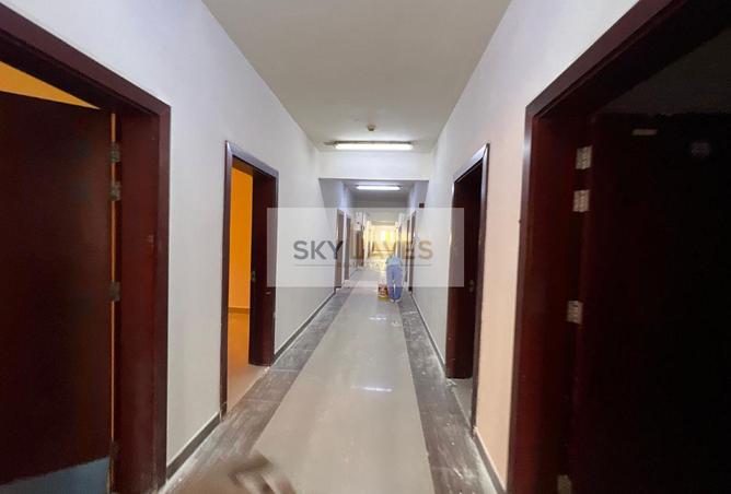 950049 - Property Image 3