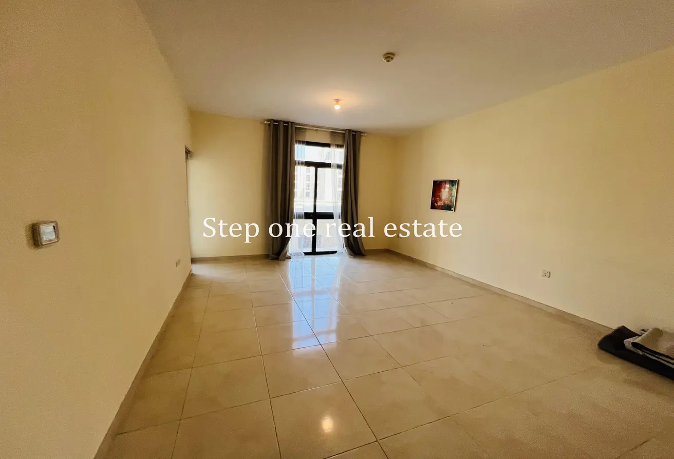 965208 - Property Main Image