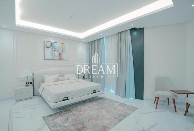 950741 - Property Image 2