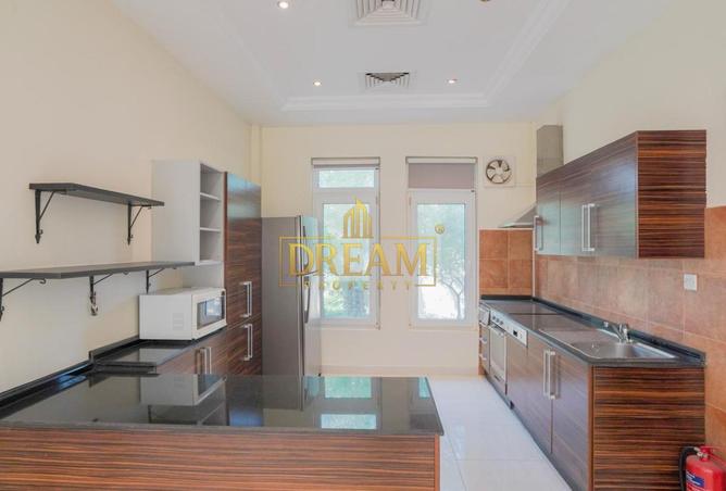 986135 - Property Image 2