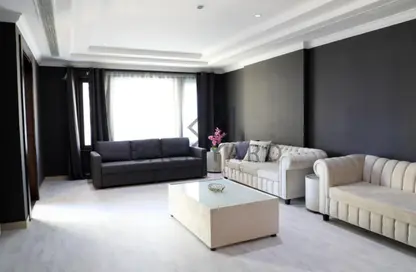 Apartment - 1 Bedroom - 2 Bathrooms for rent in East Porto Drive - Porto Arabia - The Pearl Island - Doha