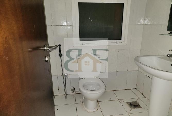952749 - Property Image 3