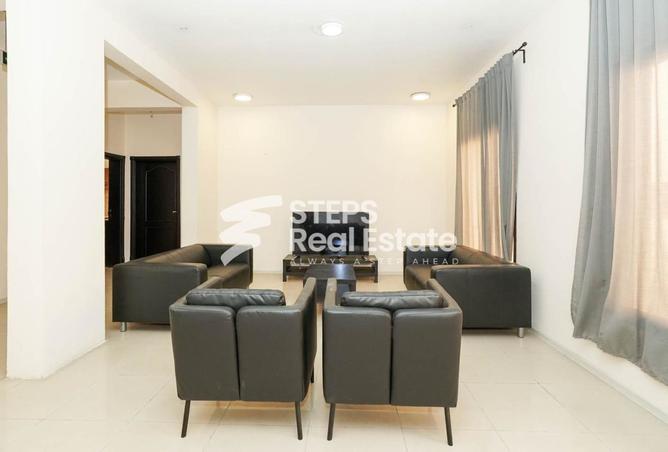 951111 - Property Image 3
