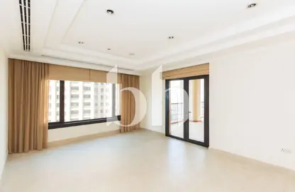 Apartment - 2 Bedrooms - 3 Bathrooms for rent in West Porto Drive - Porto Arabia - The Pearl Island - Doha