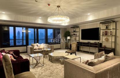Apartment - 3 Bedrooms - 4 Bathrooms for rent in East Porto Drive - Porto Arabia - The Pearl Island - Doha