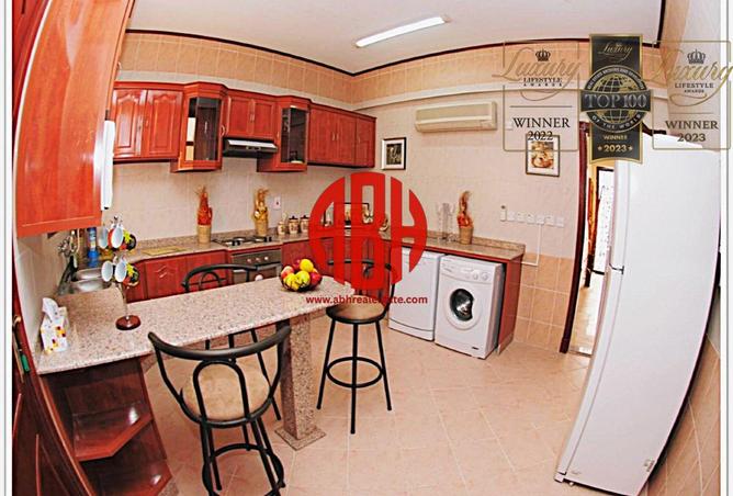 951495 - Property Image 3